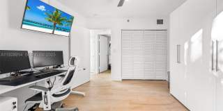 221 Jefferson Ave Gallery 10