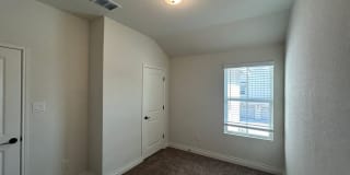 3/2.5/1.5 /Includes Fridge, Washer & Dryer / Oversized 1 Car Garage / Fenced in Yard /  NBISD Gallery 16