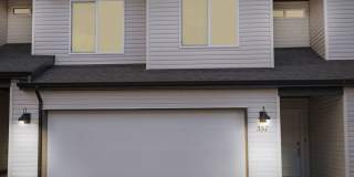 Beautiful 4 bedroom 2.5 bathroom townhome in Cedar City! Gallery 1