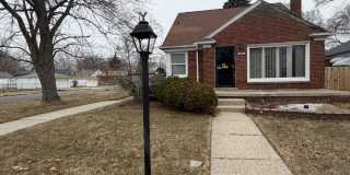 Excellent 3 Bed 1.5 Bath with basement  garage only $1,250/mo! Open House Friday March 20th 3-3:30 PM Gallery 1