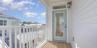 Middle Sound West Apartments Gallery 80