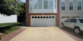 6633 CREEK POINT Way Gallery 1
