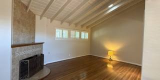 Spacious & Charming 3 Bedroom and a Den Home with Beautiful Updates Gallery 19