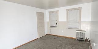 1010 Ridge St Gallery 1