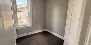 491 Emslie Street Gallery 10