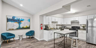 The Huxley at Medical Center Gallery 14