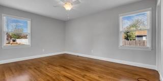 19 Bradley Avenue Gallery 16