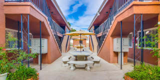 Bright 2 bed 1 bath in Pacific Beach Bright 2 bed 1 bath in Pacific Beach Gallery 1