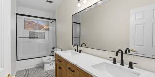 5761 W PARK Avenue Gallery 5