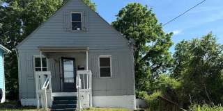 Three bedroom one bathroom home for rent Three bedroom one bathroom home for rent Gallery 1