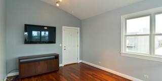 1540 N Claremont Gallery 3