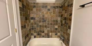 STUDIO APARTMENT LEASING NOW! 1/2 DEPOSIT SPECIAL Gallery 9