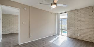 Avenue 19 Gallery 24