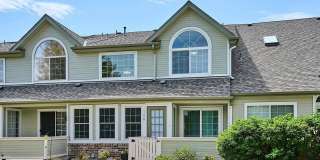 Charming 4BR Townhome in Thornton Gallery 1
