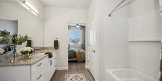 Longbow Luxury Apartments Gallery 46