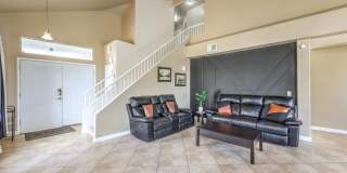 1918 Pintura Circle Gallery 10