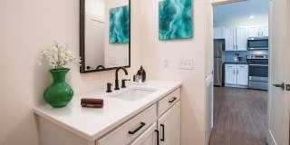 476 Taylor Apartments Gallery 7