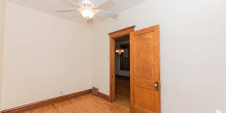 3710 North Damen Avenue Gallery 12