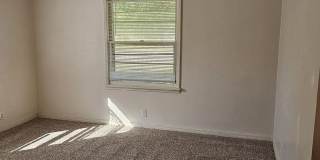 Spacious cozy 3 Bed Home! New Carpets!! Gallery 13