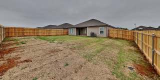 Beautiful Spacious 4 Bedroom Home in Mustang Schools! Gallery 19