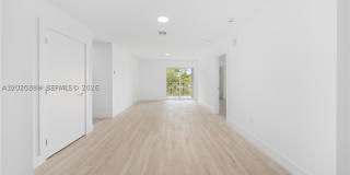 32 NW 14th Ave Gallery 2