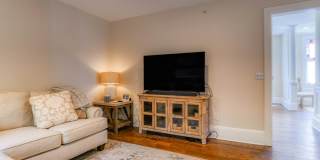 16 Abbott Avenue Gallery 11