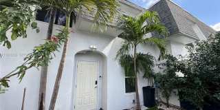 4028 SW 67th Ter Gallery 1