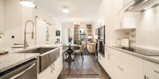 Magnolia Square Gallery 1