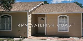 Totally Renovated 2/2 in Oakland Village Gallery 1