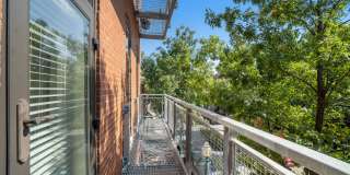 Modern 1 Bedroom, 1 Bath Apartment Home  Located In Historic Westport Gallery 49