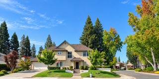 For Rent — Riverlake Living in Sacramento’s Pocket Area! For Rent — Riverlake Living in Sacramento’s Pocket Area! Gallery 1
