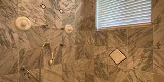 Spacious 3/2 with In-Law Suite Gallery 19