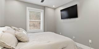 240 E Jefferson St Gallery 36