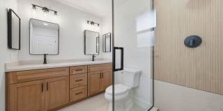 Flexible 5-Bedroom Home with BRAND NEW Designer Upgrades Gallery 13
