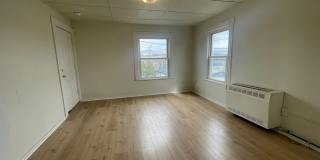 Clean & Updated 1BR Close to Downtown – $1200 Available Now Gallery 1