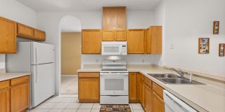 Great location with room to entertain Great location with room to entertain Gallery 4