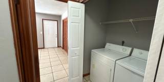 Spacious 1 Bedroom 1 Bathroom! Located Off Ocala Road. Gallery 10