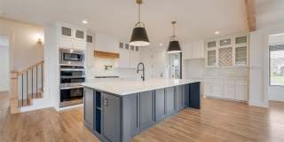 1001 Devoss Court Gallery 1