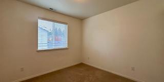 Modern updated 5 BD / 3 BA with Double Car Garage in Oregon City! Modern updated 5 BD / 3 BA with Double Car Garage in Oregon City! Gallery 28
