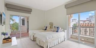 2442 Fisher Island Dr Gallery 29