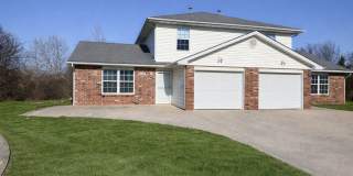 3 Bedroom Duplex! Gallery 1