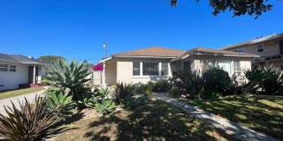 One Bedroom, Super Cute! Midtown duplex unit Gallery 1