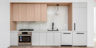 The Samson Gallery 174