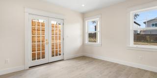 480 Southeast Reed Market Road Gallery 23