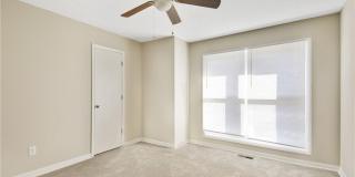 5940 Laguna Drive Gallery 16