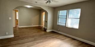 FOR RENT!! CUTE AND COZY BUNGALOW STYLE 3 BEDROOM 1 BATH SINGLE FAMILY HOME (MOVE IN SPECIAL).. Gallery 13