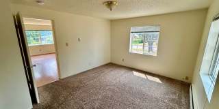 Freshly painted large home near Everett Mall AVAILABLE NOW Gallery 6