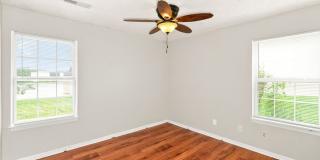 3-Bedroom, 1 Bath Single Family for Rent in Grain Valley, MO | Attached Garage & Modern Kitchen Gallery 10