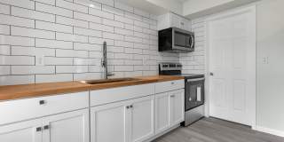 Spacious 3 Bedroom Property with 1 Bath at 5401 Adderley Ave! Gallery 7