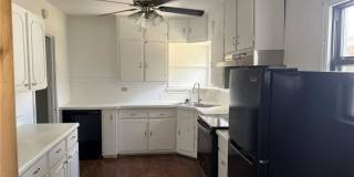 822 East Warren Avenue Gallery 4